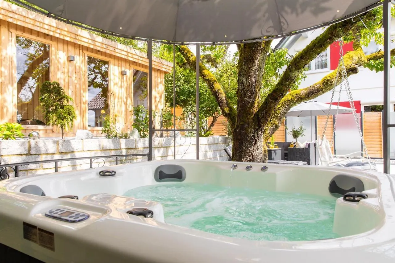 Chalet Vitaspa - Whirlpool & Sauna Privatspa Pegnitz