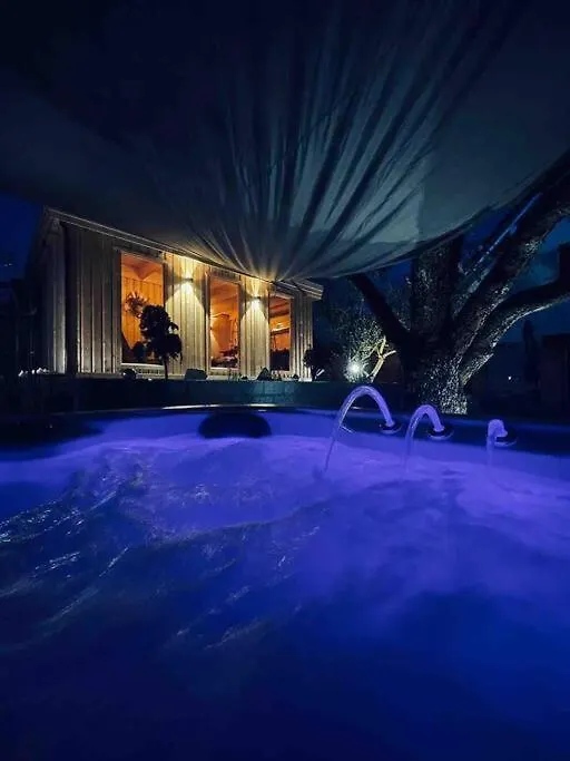 Chalet Vitaspa - Whirlpool & Sauna Privatspa Pegnitz