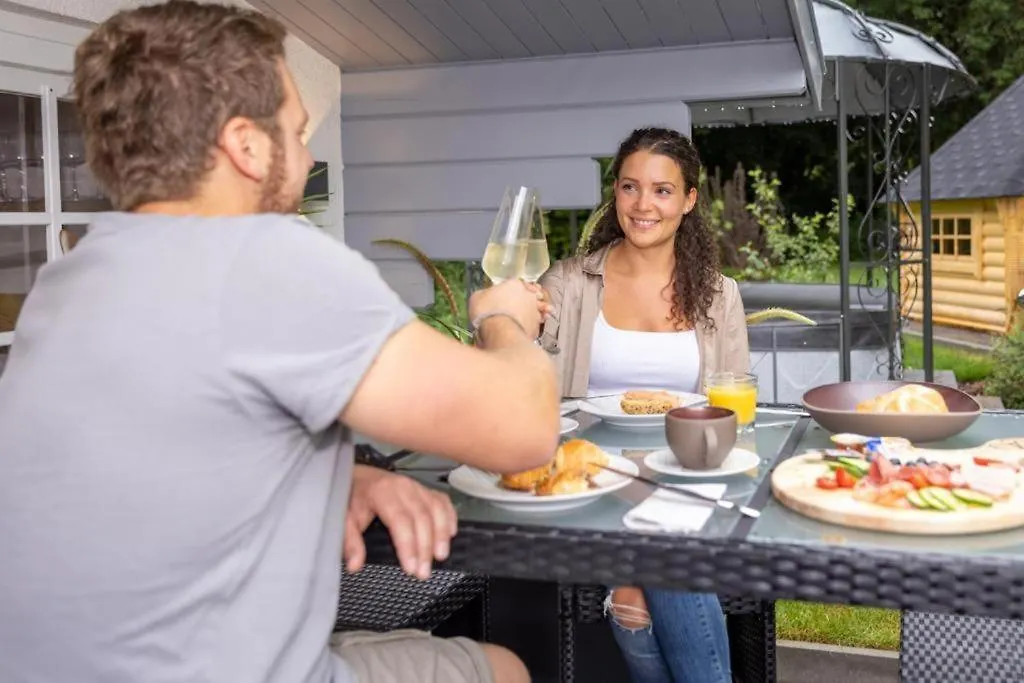 Chalet Vitaspa - Whirlpool & Sauna Privatspa Pegnitz